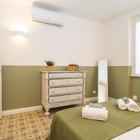 Apartamento H H Moneglia Il Vicolo Exterior foto