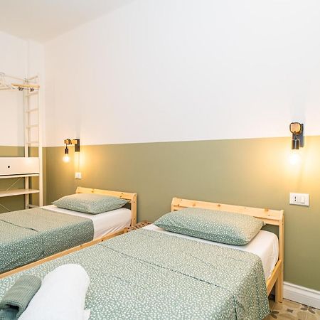 Apartamento H H Moneglia Il Vicolo Exterior foto