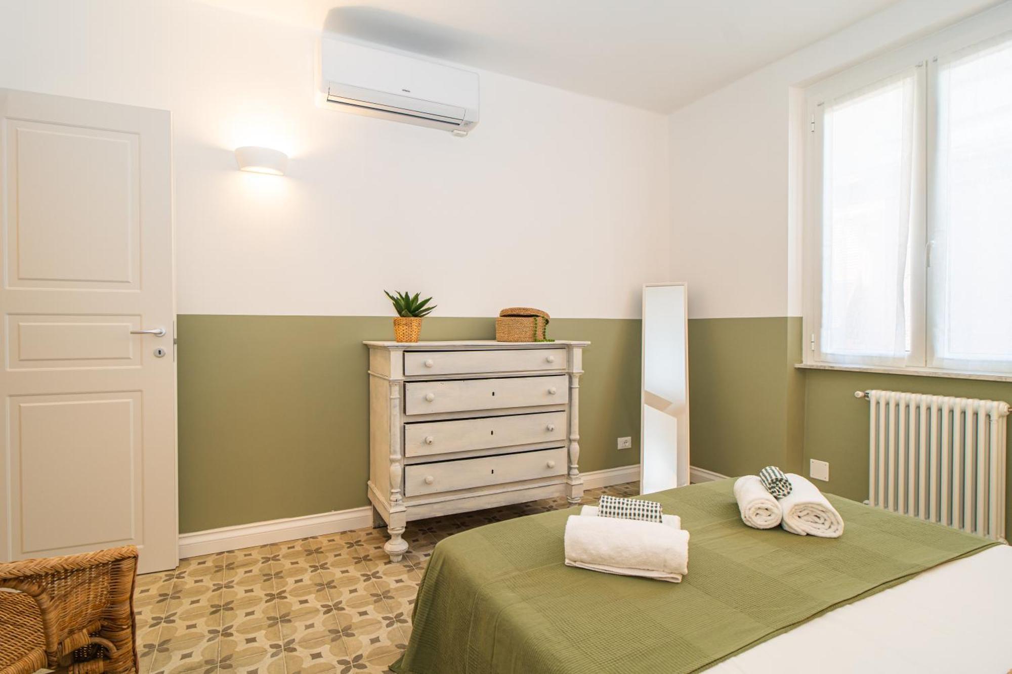 Apartamento H H Moneglia Il Vicolo Exterior foto