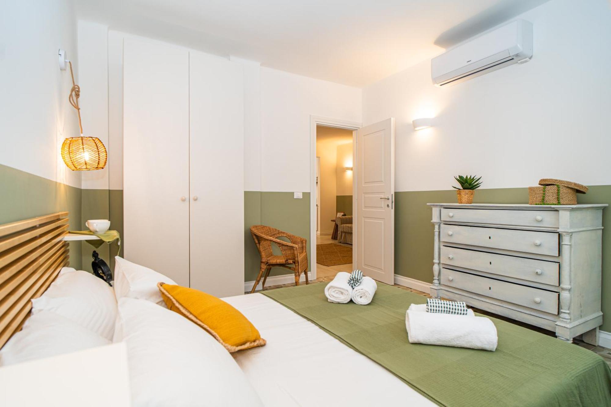 Apartamento H H Moneglia Il Vicolo Exterior foto